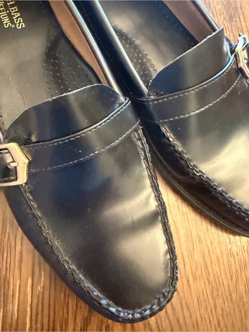G.H. Bass & Co. weejuns Black Leather Moc Toe Buckle Slip-On Loafers. Size 9.5 - Picture 8 of 13